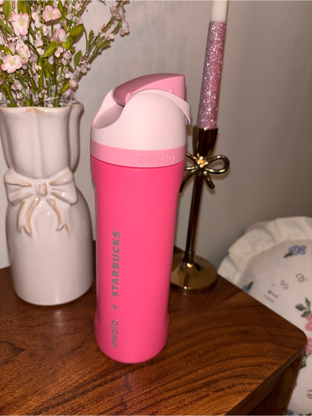 Starbucks × Owala Pink Drink FreeSip 24 oz | Limited Edition Collector’s Item 💗